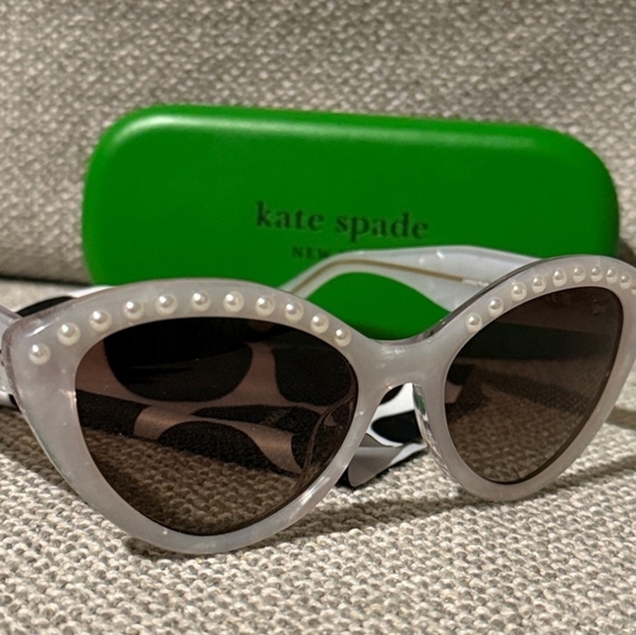 NWOT Kate Spade Pearl-Embellished Cat-Eye Sunglasses w/Case - Picture 1 of 11
